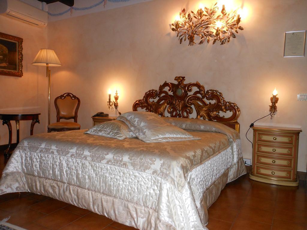 Agriturismo Cassinazza Orsenigo Exterior photo