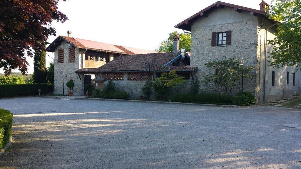 Agriturismo Cassinazza Orsenigo Exterior photo